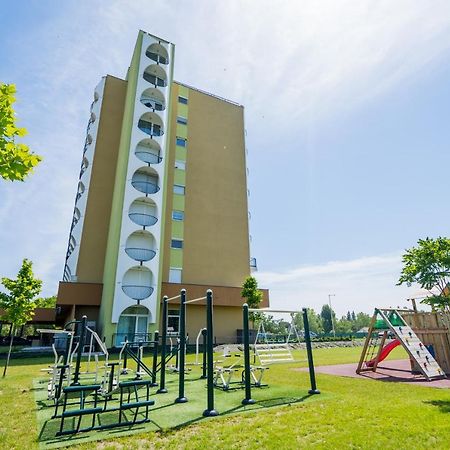 Csenge Apartman Siófok Eksteriør bilde